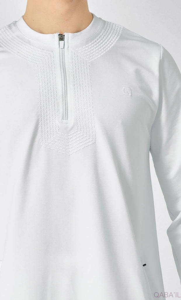 Jogging Qamis "Amwaj" White by Qaba'il